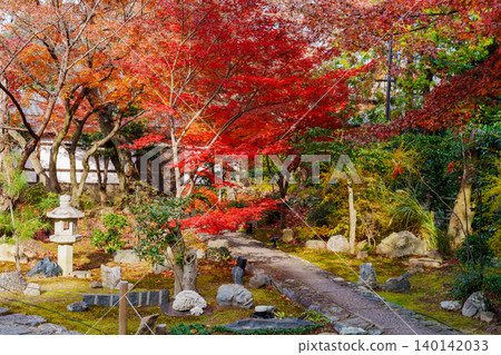 六王院的秋葉美景 六王院的秋葉美景 140142033