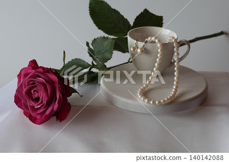 Rose with pearl necklace Rose with pearl necklace 140142088