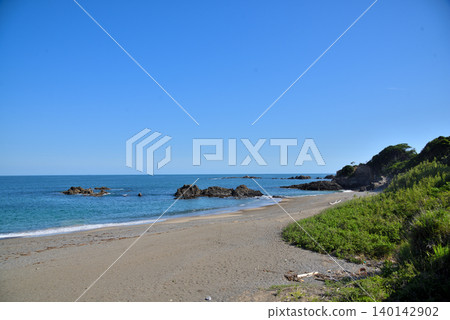 三重縣鳥羽市國崎海岸的景色 三重縣鳥羽市國崎海岸的景色 140142902