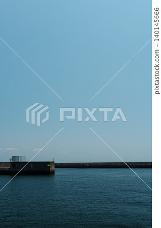 Ship floating in the sea Ship floating in the sea 140145666