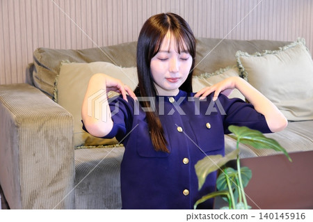"A healthy daily life, living true to yourself": A scene of self-care in a modern living room, where you can unwind your mind and body. "A healthy daily life, living true to yourself": A scene of self-care in a modern living room, where you can unwind your mind and body. 140145916