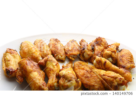 Roasted Chicken Wings with Golden Texture Roasted Chicken Wings with Golden Texture 140149706