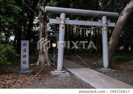 Ikisu Shrine Inari Shrine in Ibaraki Prefecture: An Inari shrine enveloped in silence. Ikisu Shrine Inari Shrine in Ibaraki Prefecture: An Inari shrine enveloped in silence. 140150617