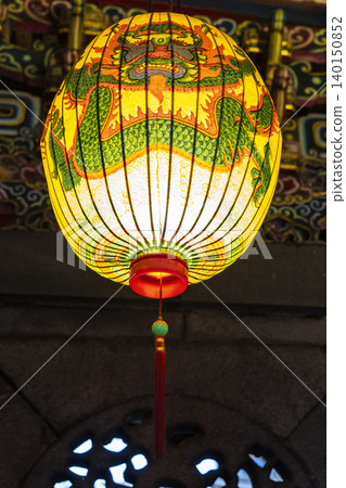Oriental Aesthetics: Detailed auspicious picture rising and traditional Chinese style dragon lantern with elegant lines 140150852