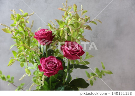 pink rose arrangement pink rose arrangement 140151138