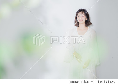年輕女性的美麗形象 140151429