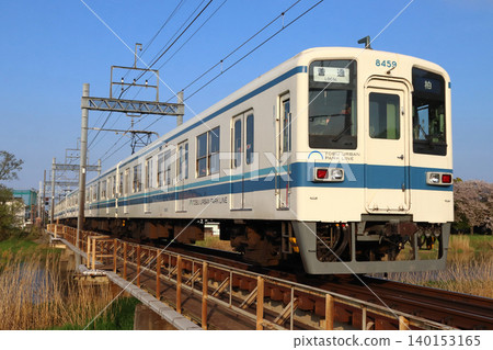 [TD] Springtime Tobu Noda Line 8000 series train 140153165