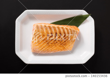 [Norwegian Farmed] Seared Atlantic Salmon Belly 140153436