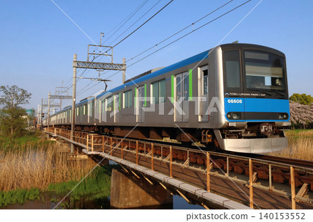 [TD] Tobu Noda Line 60000 series train in spring 140153552