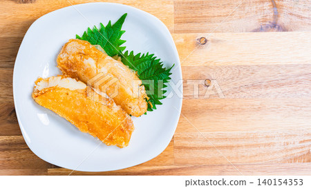 Deep-fried flounder with shiso leaves (fried fish dish) Deep-fried flounder with shiso leaves (fried fish dish) 140154353