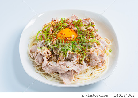 Pork Shabu-Shabu Somen: A photo of spicy somen noodles seasoned with yakiniku sauce. 140154362