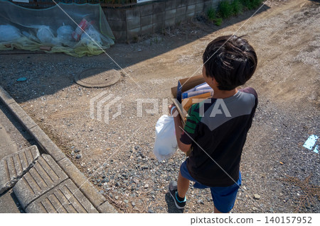 take out the garbage, garbage, trash 140157952