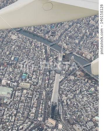 Tokyo Skytree from an airplane Tokyo Skytree from an airplane 140158126