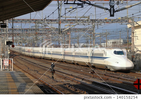 東海道新幹線 N700A 系列(米原站) 東海道新幹線 N700A 系列(米原站) 140158254