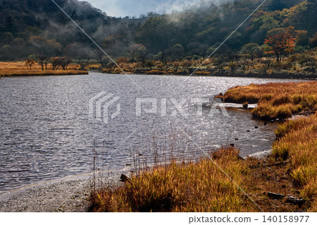 赤城山、角滿淵的紅葉 赤城山、角滿淵的紅葉 140158977