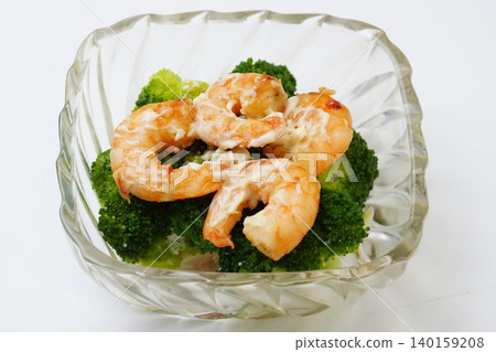 Shrimp and broccoli salad with mayonnaise Shrimp and broccoli salad with mayonnaise 140159208