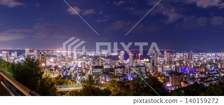 Kobe on an autumn night (panorama) Kobe on an autumn night (panorama) 140159272