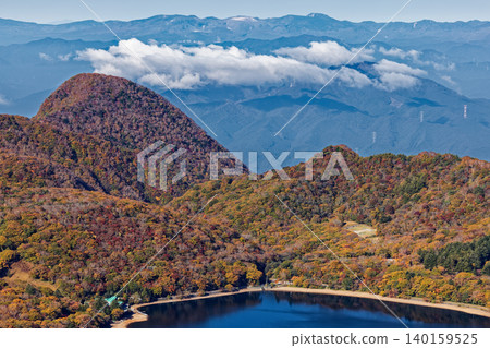 Mount Akagi and Mount Komagatake offer a view of Mount Suzugatake and the Shiga mountain range. Mount Akagi and Mount Komagatake offer a view of Mount Suzugatake and the Shiga mountain range. 140159525