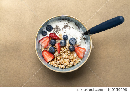 Healthy breakfast bowl yogurt berries granola Healthy breakfast bowl yogurt berries granola 140159998