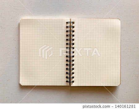 Open note Open note 140161281