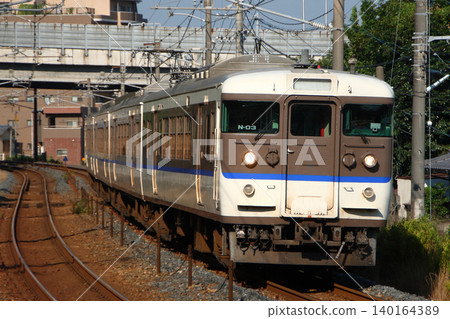 Hiroshima area: Sanyo Main Line 115 series train (Shimonoseki depot: N formation) 140164389