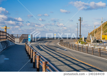 靜岡縣大前崎市大前崎燈塔週邊的風景 靜岡縣大前崎市大前崎燈塔週邊的風景 140164439