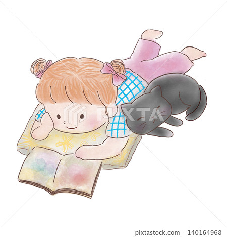 女孩躺著看書,貓咪在一旁陪伴。 女孩躺著看書,貓咪在一旁陪伴。 140164968