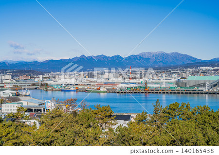 富士市街景及田笠浦港（靜岡縣）風光 140165438