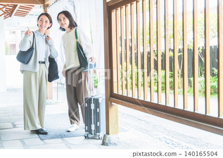 中年女性的旅行 140165504