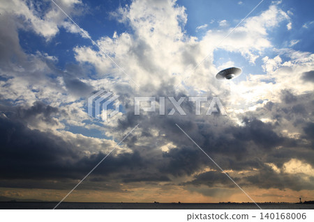 UFO in the sky UFO in the sky 140168006