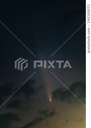 Comet ATLAS, encountered during stargazing Comet ATLAS, encountered during stargazing 140168031