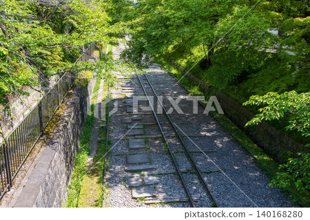 The Keage Incline in Kyoto, surrounded by fresh greenery The Keage Incline in Kyoto, surrounded by fresh greenery 140168280