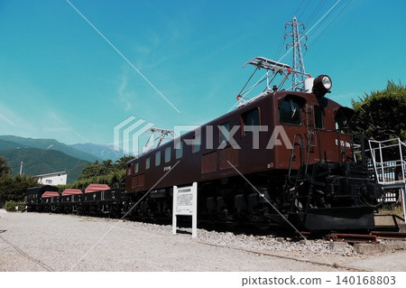 Thanks to the success of crowdfunding, the EF15-198 locomotive in Yamanashi Prefecture has been restored to its beautiful state. 140168803