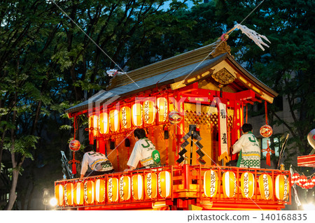 The floats of the Sendai Aoba Festival adorn the city of Sendai. 140168835