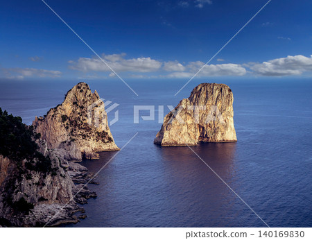 Faraglioni islands in Capri, italy 140169830