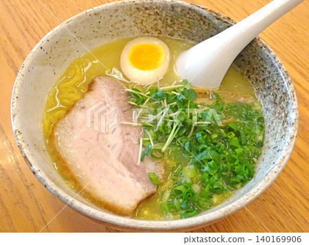 Sapporo specialty ramen: Shio Ramen (salt ramen), Shio Ramen (salt ramen), Paitan Shio Ramen (white broth salt ramen) Sapporo specialty ramen: Shio Ramen (salt ramen), Shio Ramen (salt ramen), Paitan Shio Ramen (white broth salt ramen) 140169906