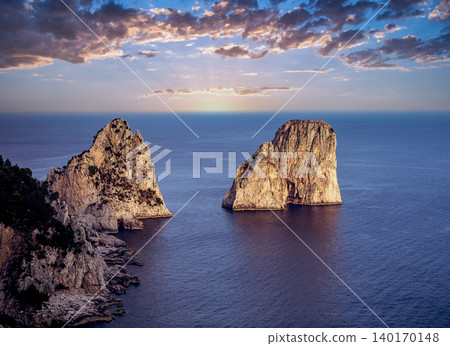 Faraglioni islands in Capri, italy Faraglioni islands in Capri, italy 140170148