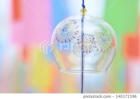 A refreshing glass wind chime that evokes the feeling of summer's arrival in Japan. A refreshing glass wind chime that evokes the feeling of summer's arrival in Japan. 140171596