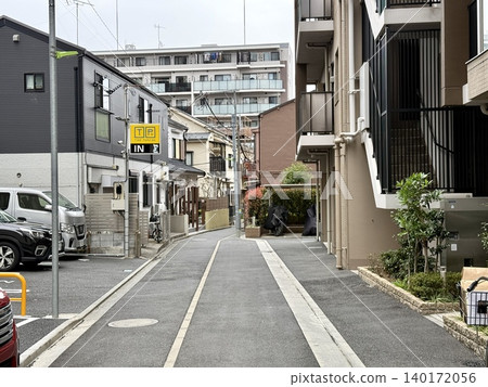 南千住的街道,這座小鎮仍保留著昭和時代的氛圍。 南千住的街道,這座小鎮仍保留著昭和時代的氛圍。 140172056