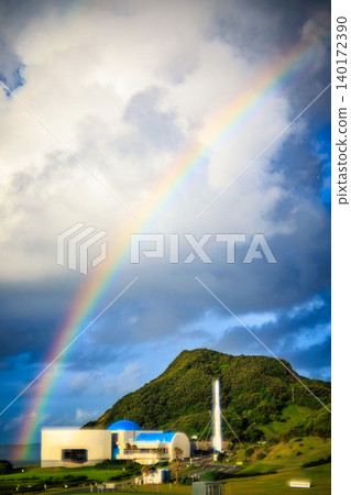 A rainbow stretching across the southern sky and the Tanegashima Space Center A rainbow stretching across the southern sky and the Tanegashima Space Center 140172390