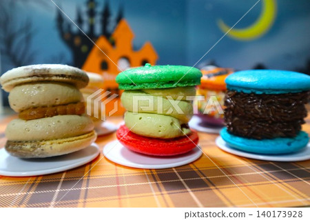 Weekend trending sweets Weekend trending sweets 140173928