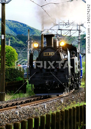 試運行期間…SL Taiju C11207 型機車正在鬼怒川線上運行。 試運行期間…SL Taiju C11207 型機車正在鬼怒川線上運行。 140174242