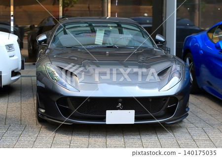 Image of an Italian sports car 140175035