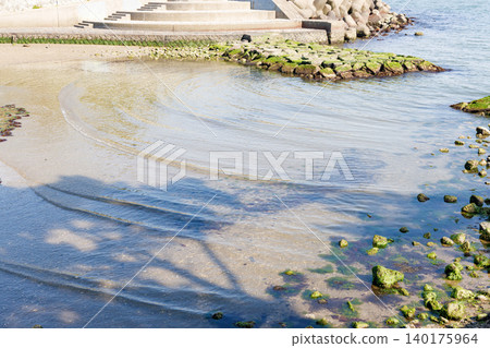 The rising tide flows into Takasago-Mukojima. The rising tide flows into Takasago-Mukojima. 140175964