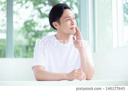 美女形像中年男人 140177645