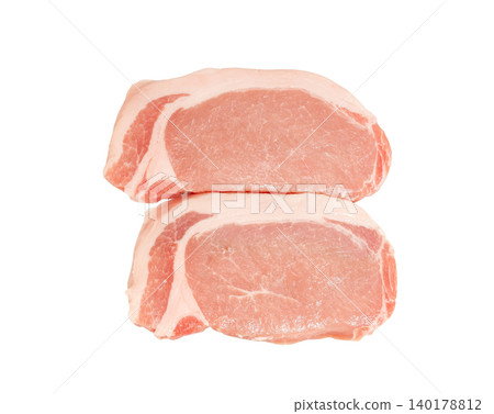 用於炒豬肉、日式炸豬排和日式炸豬排的豬裡肌 [白色背景] 140178812