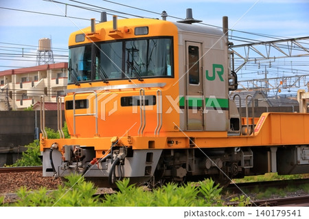 Image of yellow freight train (Car E195 series) Image of yellow freight train (Car E195 series) 140179541