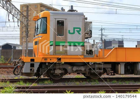 Image of yellow freight train (Car E195 series) Image of yellow freight train (Car E195 series) 140179544