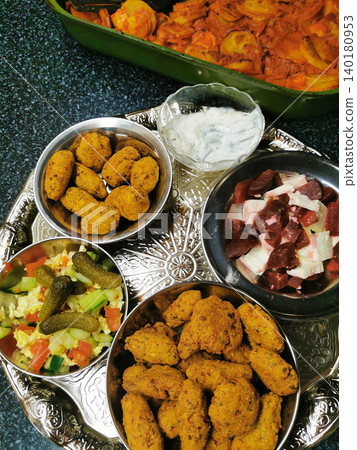 typical egyptian food 140180953
