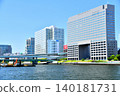 從上游方向眺望隅田川大橋（隅田川右岸）週邊地區（東京中央區）[2026年5月] 140181731